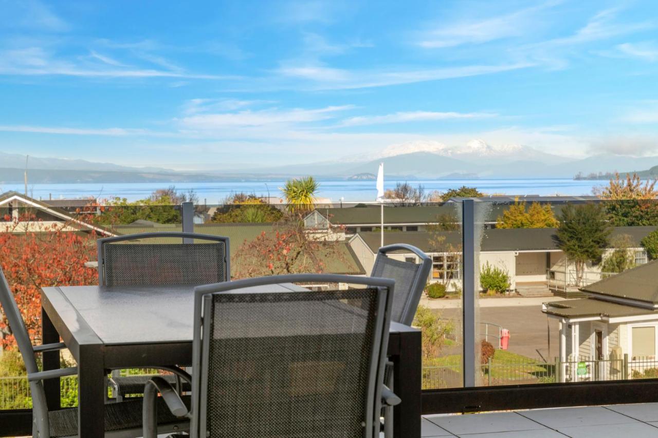 Lakeview Luxury - Taupo Holiday Apartment Exterior foto
